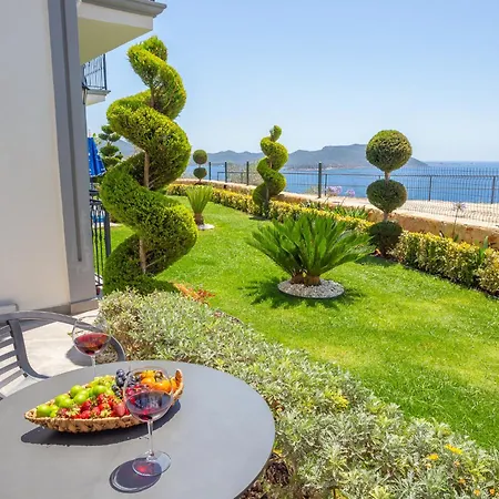 Aparthotel Lobelya 3*